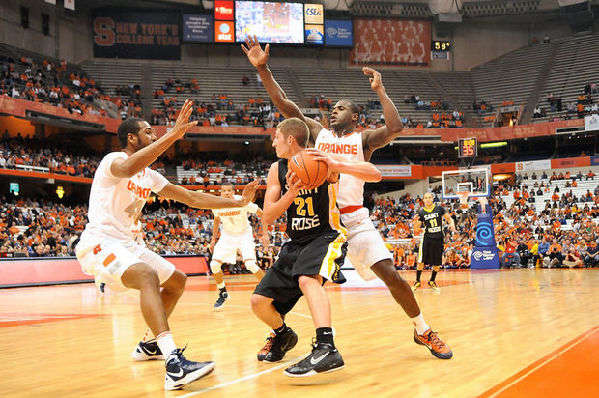 因长相帅气被盗用照片聊骚约炮，川超眉山队球员发声明辟谣