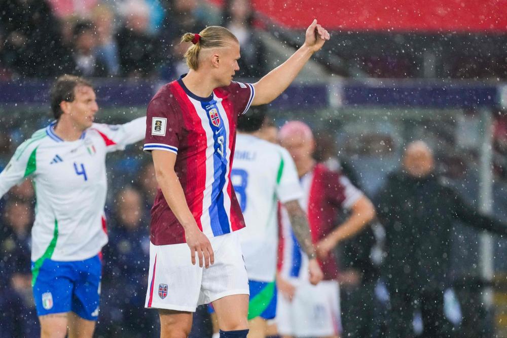 德天空：热刺将承担帕利尼亚的全部薪水，未来几天进行体检