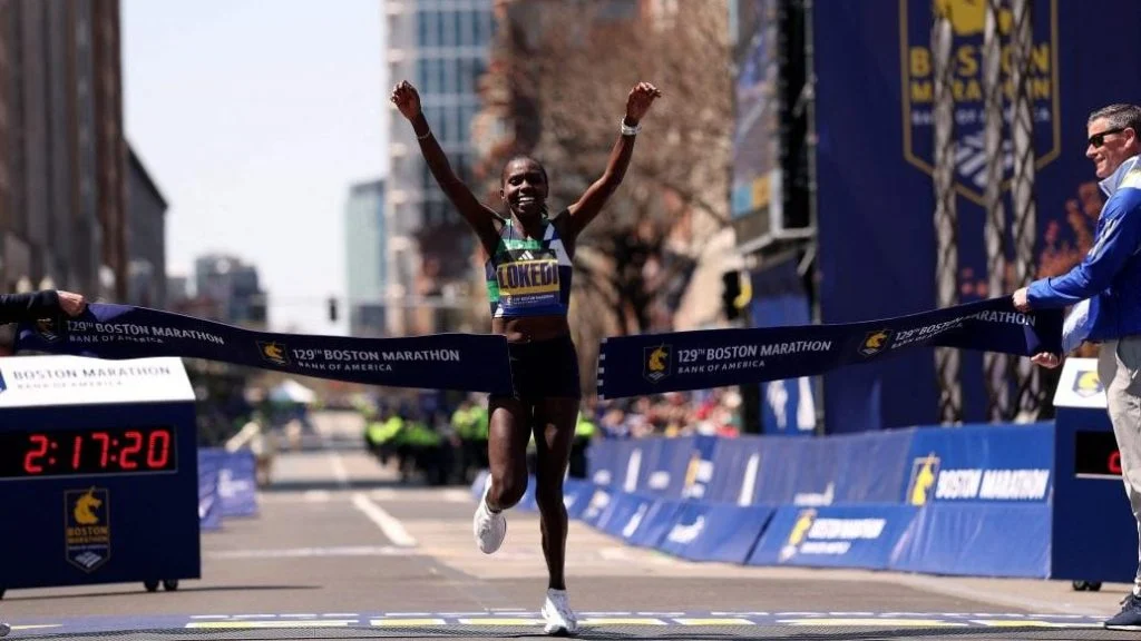 1-3爆冷输球！切尔西两连不胜陷低谷，战术漏洞暴露争冠还远？